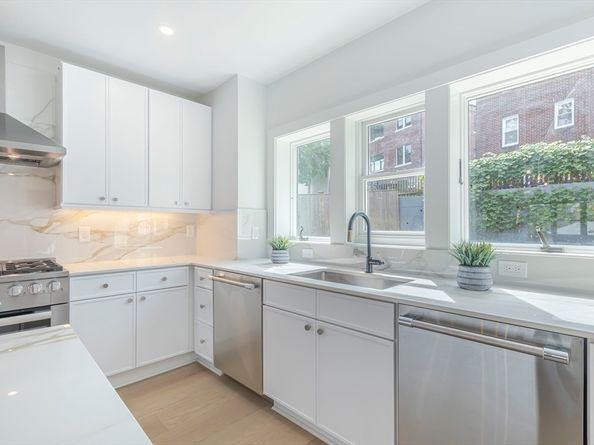 84 Winthrop Rd, Brookline MA 02445