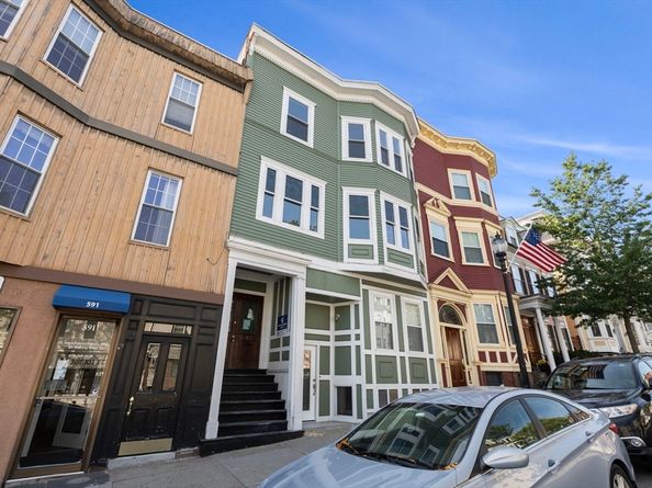 587 E Broadway 3, Boston MA 02127