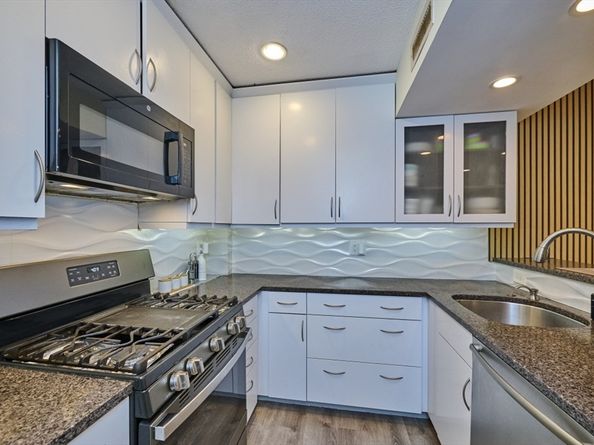 147 Kelton St 609, Boston MA 02134
