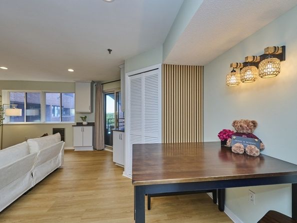 147 Kelton St 609, Boston MA 02134