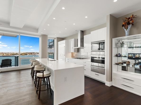 50 Liberty Dr 10K, Boston MA 02210
