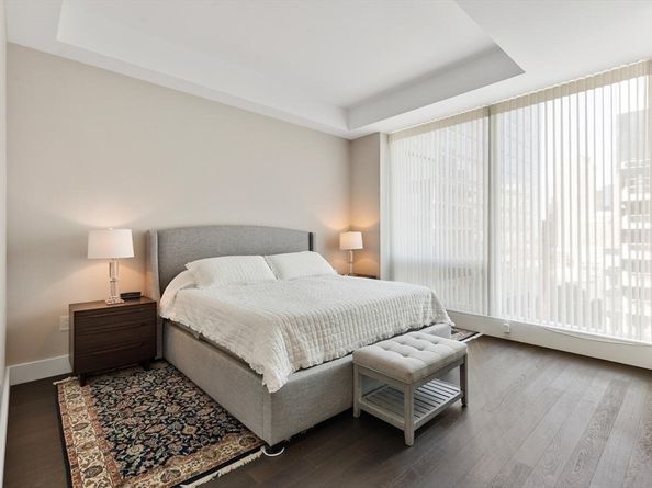 50 Liberty Dr 10K, Boston MA 02210