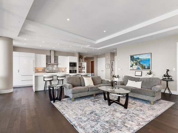 50 Liberty Dr 10K, Boston MA 02210