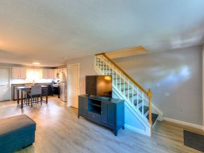 26 Mildred Ave, Worcester MA 01603