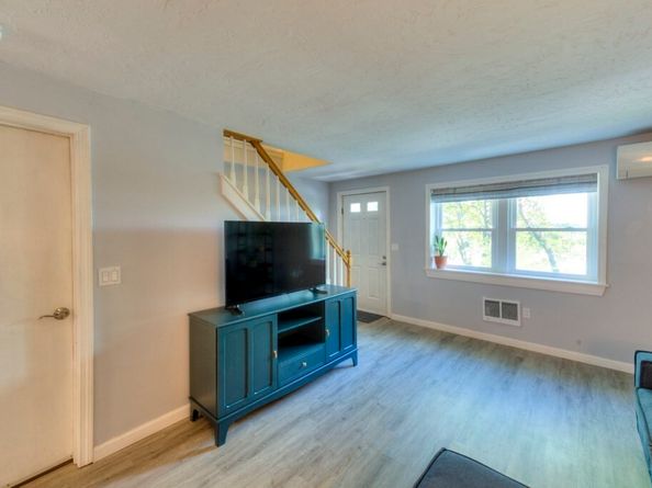26 Mildred Ave, Worcester MA 01603