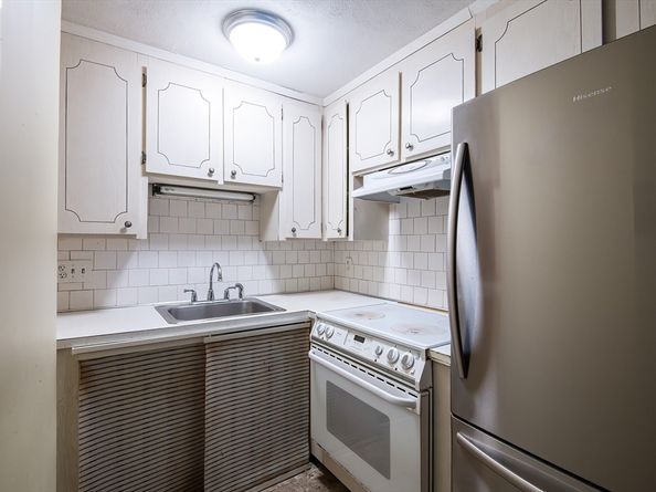 7 Cass St 6, Boston MA 02132