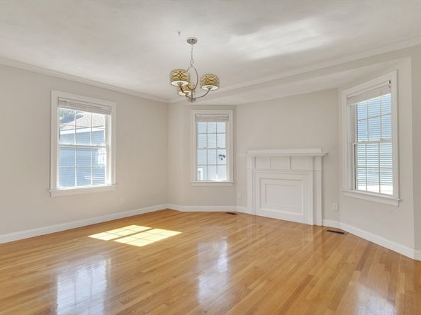 66 Webster St 66, Newton MA 02465