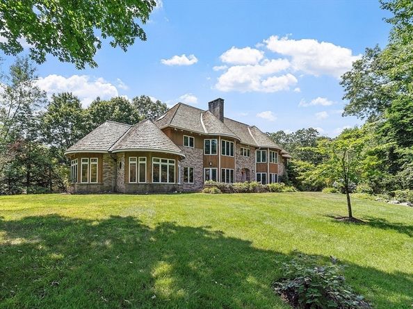 16 Solomon Pierce Rd, Lexington MA 02420