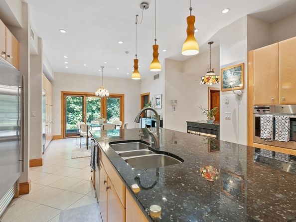16 Solomon Pierce Rd, Lexington MA 02420