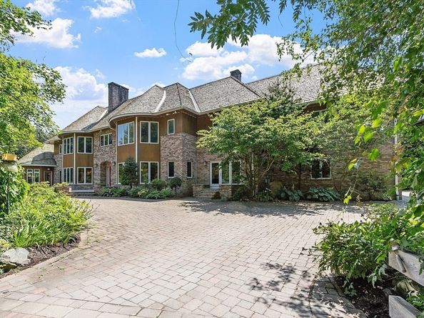 16 Solomon Pierce Rd, Lexington MA 02420