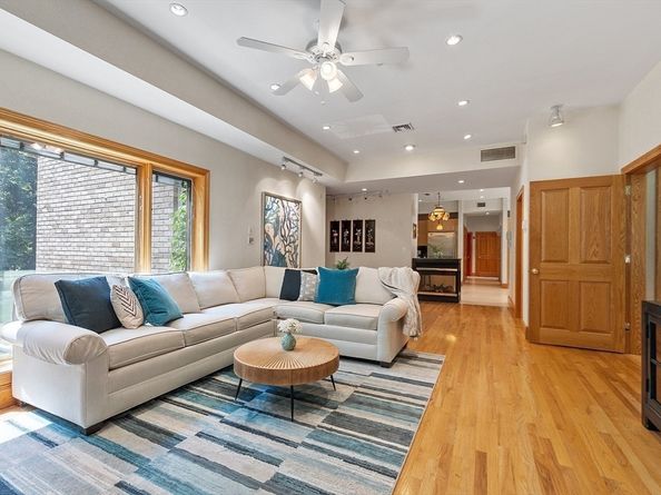 16 Solomon Pierce Rd, Lexington MA 02420