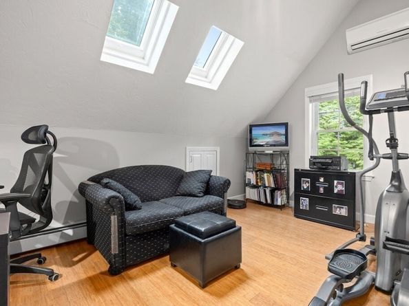 198 South Street, Northborough MA 01532