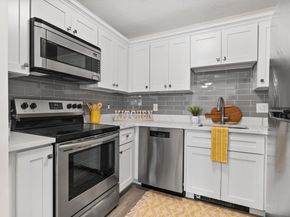 10 Rutledge St 3G, Worcester MA 01604