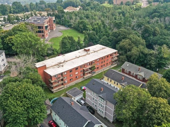 10 Rutledge St 3G, Worcester MA 01604