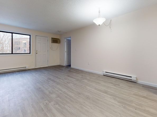 10 Rutledge St 3G, Worcester MA 01604
