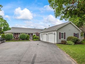 137 Main St, Oxford MA 01540