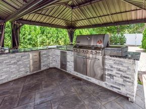 137 Main St, Oxford MA 01540