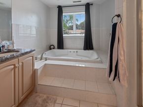 137 Main St, Oxford MA 01540