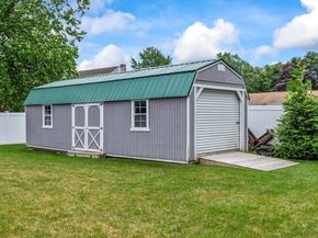 137 Main St, Oxford MA 01540