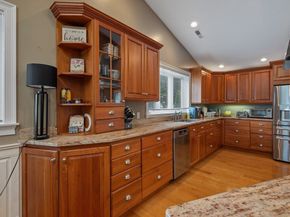 137 Main St, Oxford MA 01540