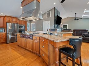 137 Main St, Oxford MA 01540