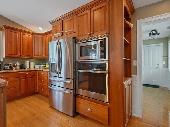 137 Main St, Oxford MA 01540