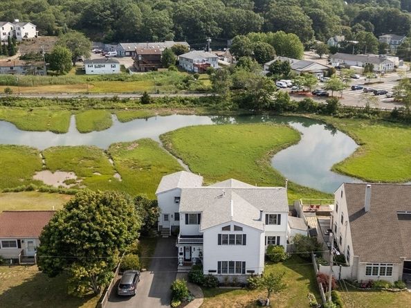 6 Rio Drive, Gloucester MA 01930