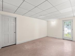 9 Massachusetts Ave, Brockton MA 02302