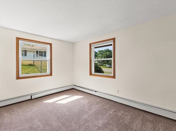 9 Massachusetts Ave, Brockton MA 02302