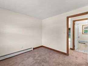9 Massachusetts Ave, Brockton MA 02302