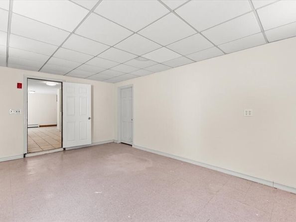 9 Massachusetts Ave, Brockton MA 02302