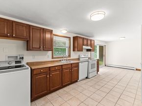 9 Massachusetts Ave, Brockton MA 02302
