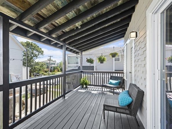 150 Bass Point Rd 150, Nahant MA 01908