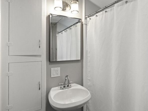 150 Bass Point Rd 150, Nahant MA 01908