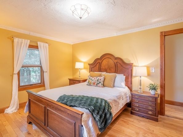 55 Central Ave, Paxton MA 01612