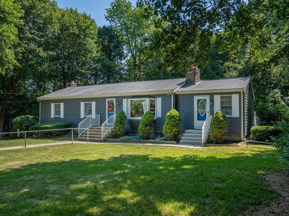 55 Central Ave, Paxton MA 01612