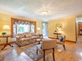 55 Central Ave, Paxton MA 01612