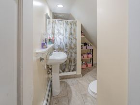 68 Cook Ave, Chelsea MA 02150