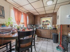 68 Cook Ave, Chelsea MA 02150