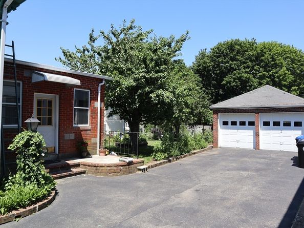7-R W Dane St, Beverly MA 01915