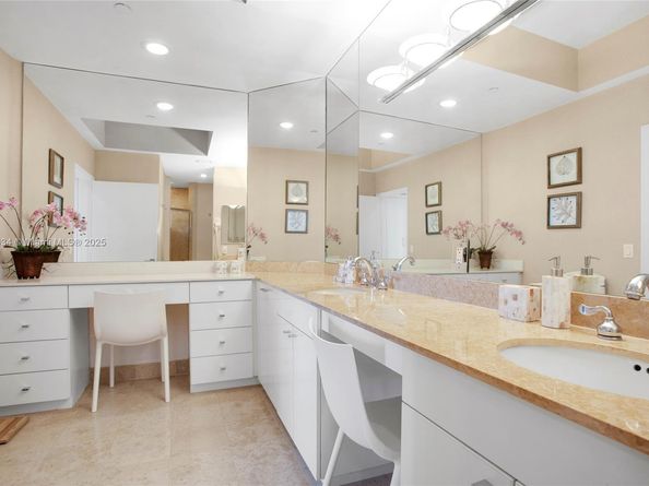 4775 Collins Ave 4005, Miami Beach FL 33140