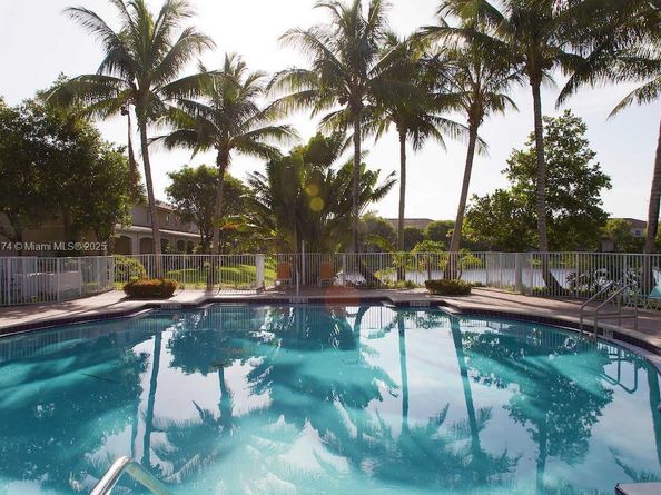 8208 SW 25th Ct 103, Miramar FL 33025