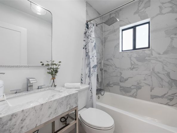 2735 SW 65th Ave, Miami FL 33155