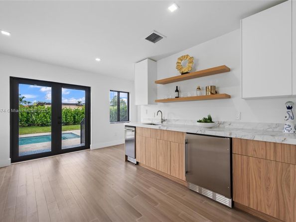 2735 SW 65th Ave, Miami FL 33155