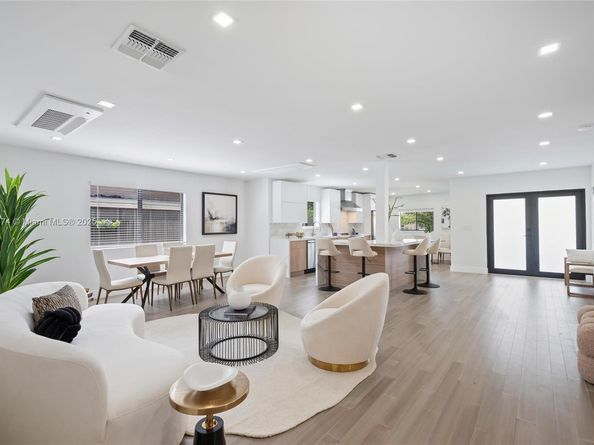 2735 SW 65th Ave, Miami FL 33155