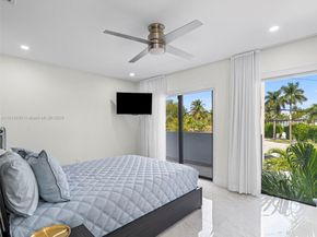 6180 Pine Tree Dr, Miami Beach FL 33140