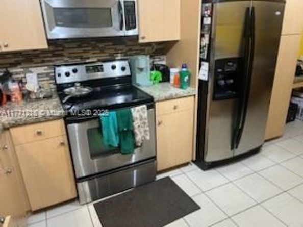 11041 SW 166th Ter, Miami FL 33157