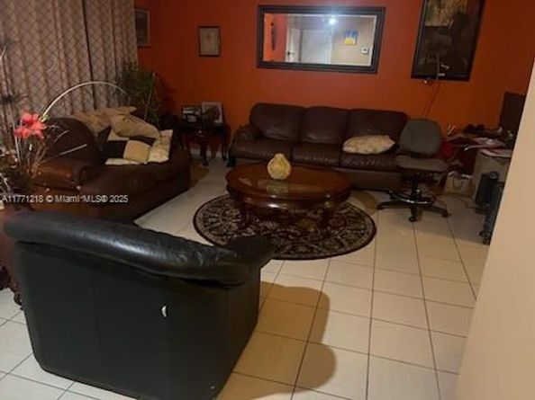 11041 SW 166th Ter, Miami FL 33157
