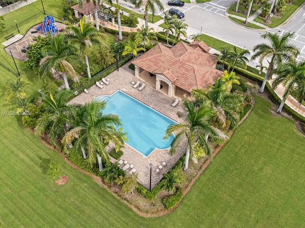 11866 SW 253rd Ter, Homestead FL 33032
