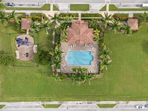 11866 SW 253rd Ter, Homestead FL 33032